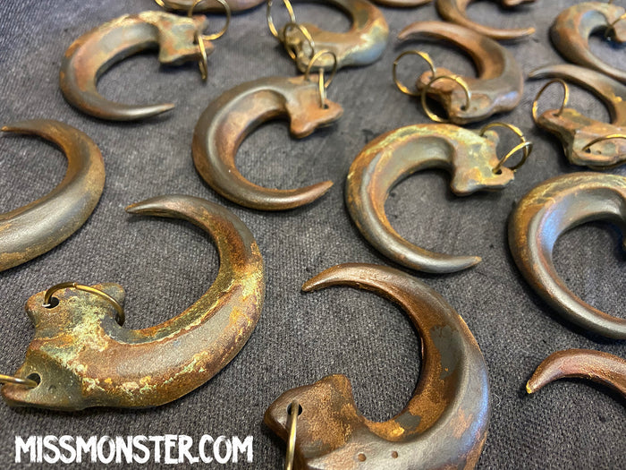 RUSTY IRON CLAW PENDANT