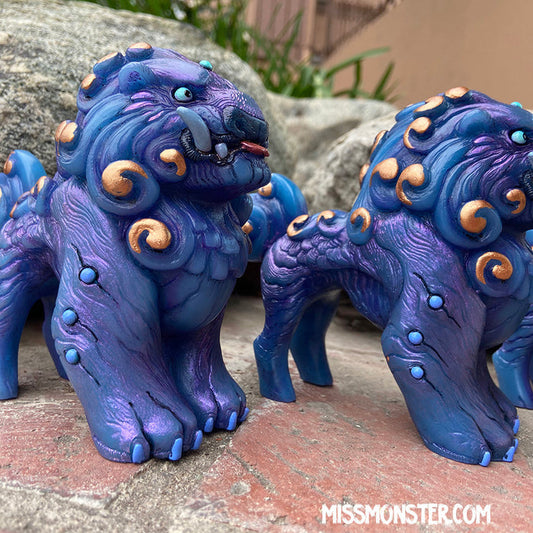 BLUE GLOW IN THE DARK FOO DOG BLEP PAINTED FIGURE