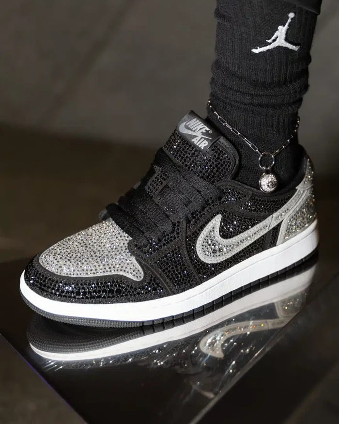 Jordan 1 Retro Low OG Swarovski