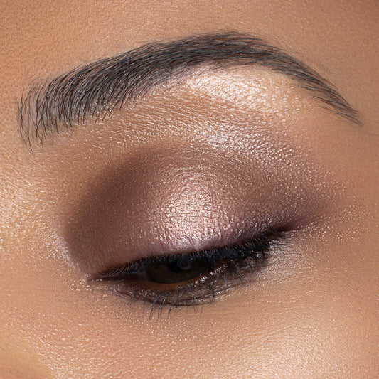 Perfect Fit | A Velvety Nude Contour Satin Eyeshadow Stick