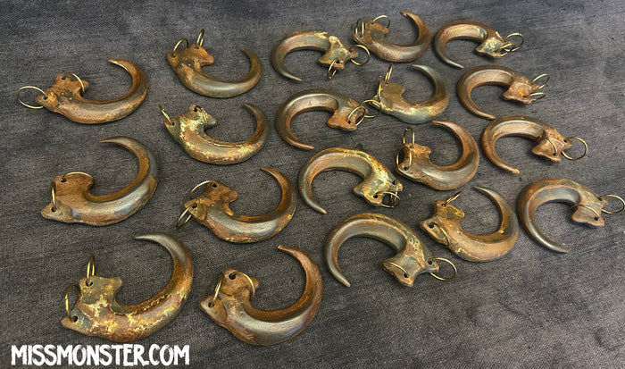 RUSTY IRON CLAW PENDANT