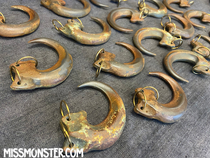 RUSTY IRON CLAW PENDANT